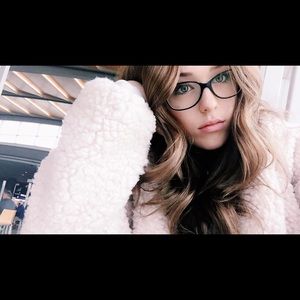 Meet your Posher, Alexa